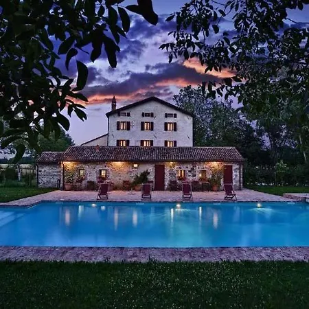 Sleeps 14 Air Con *